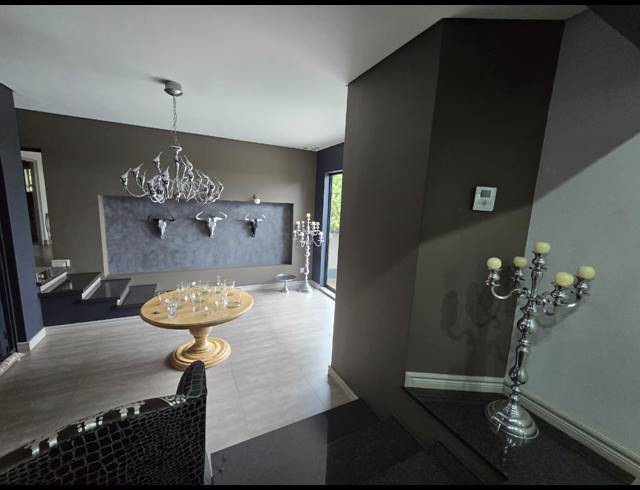 5 BEDROOM HOUSE FOR SALE IN THREE RIVERS EAST